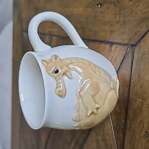 Quon Quon Vintage Dragon cup